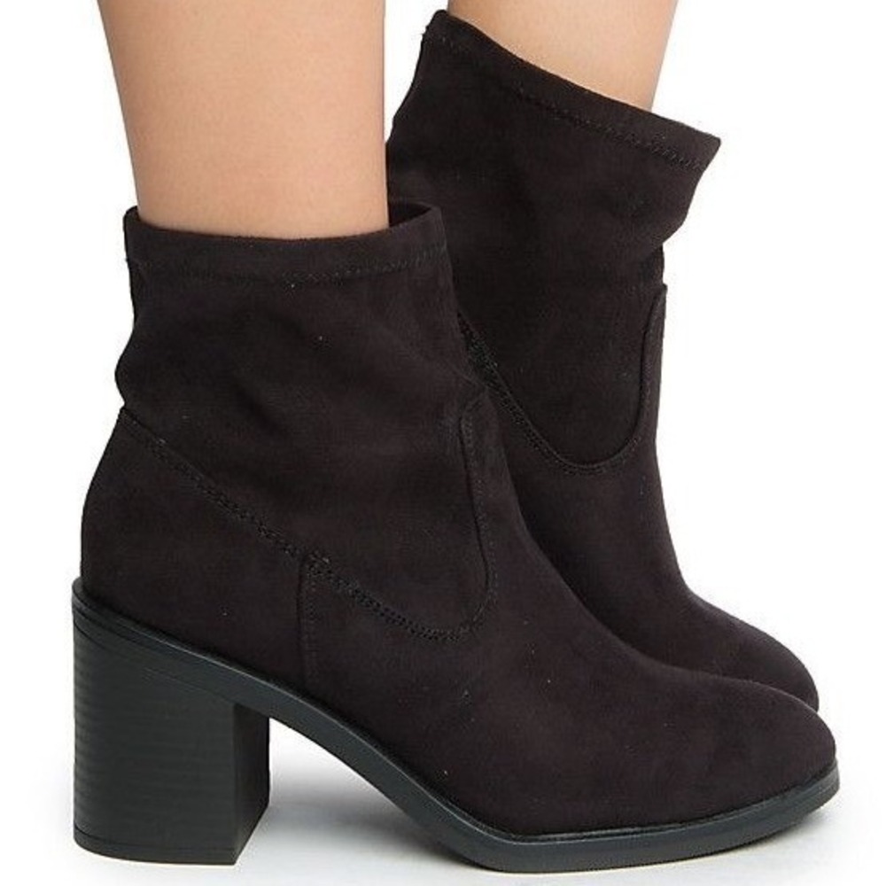 Soda Sapling Women's 8 Minimalist Ankle Bootie Block Heel Slip-On Vegan NEW